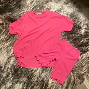 Talulah matching set biker short and shirt